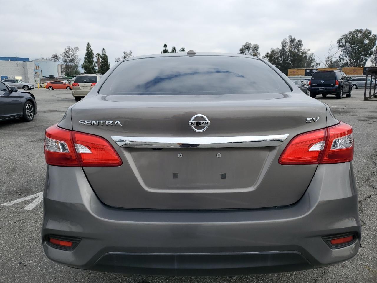 2017 NISSAN SENTRA S - Фото 6