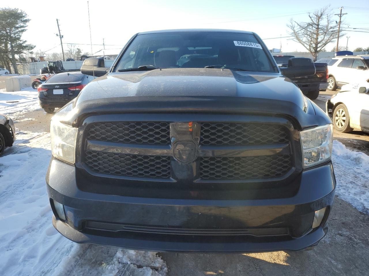 2014 RAM 1500 ST - Image 5