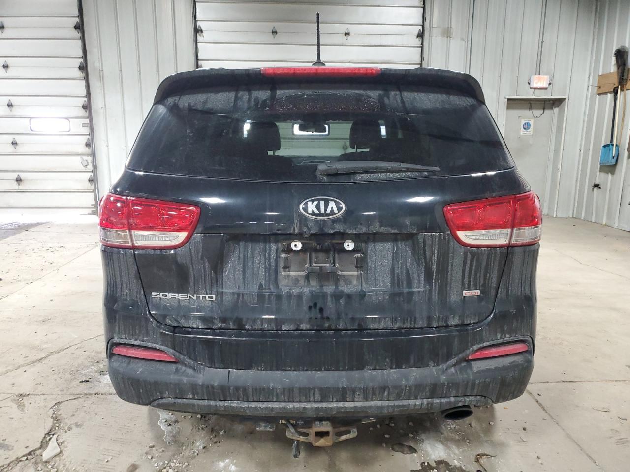 2017 KIA SORENTO LX - Фото 6