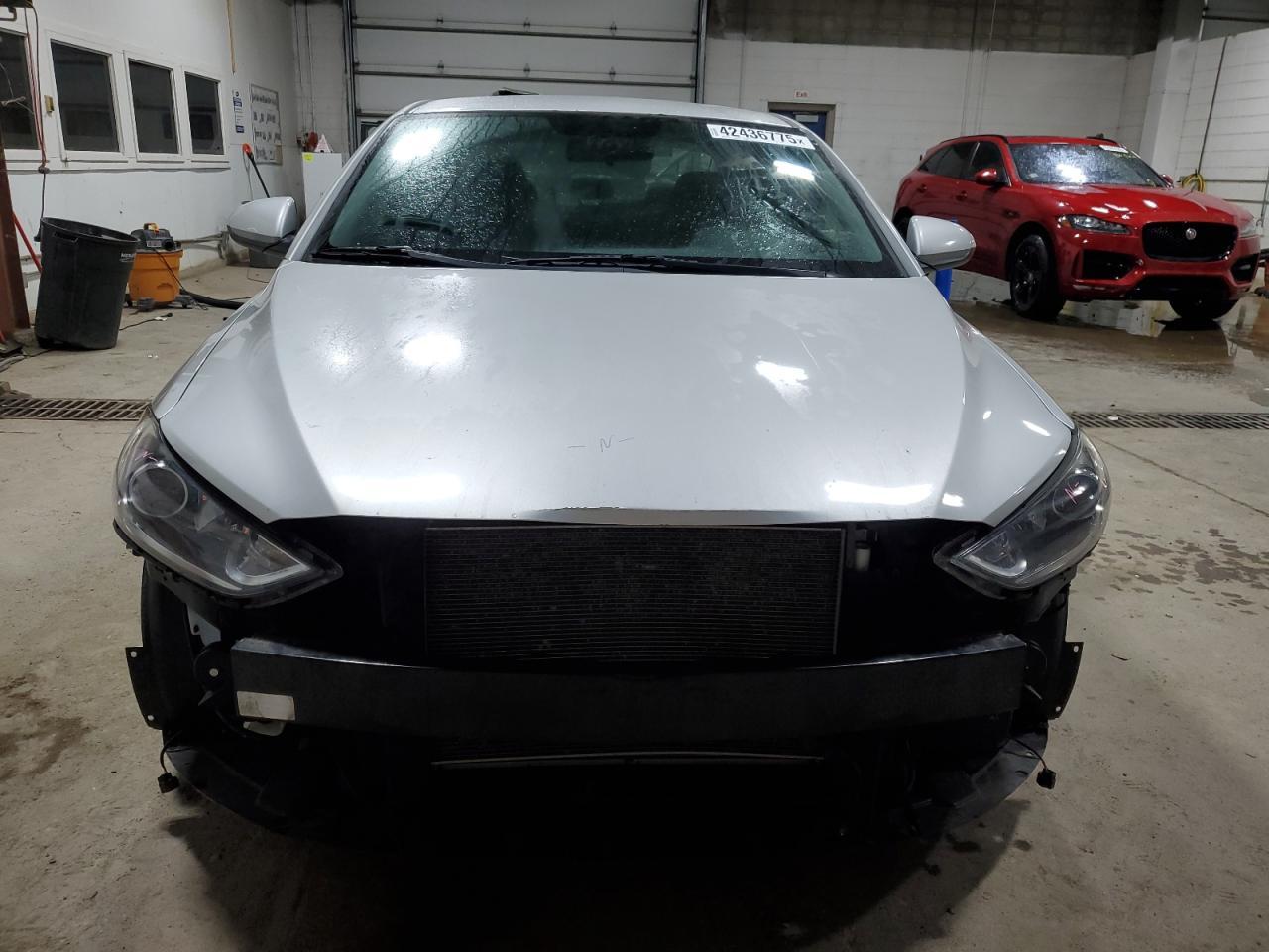 2017 HYUNDAI ELANTRA SE - Image 5