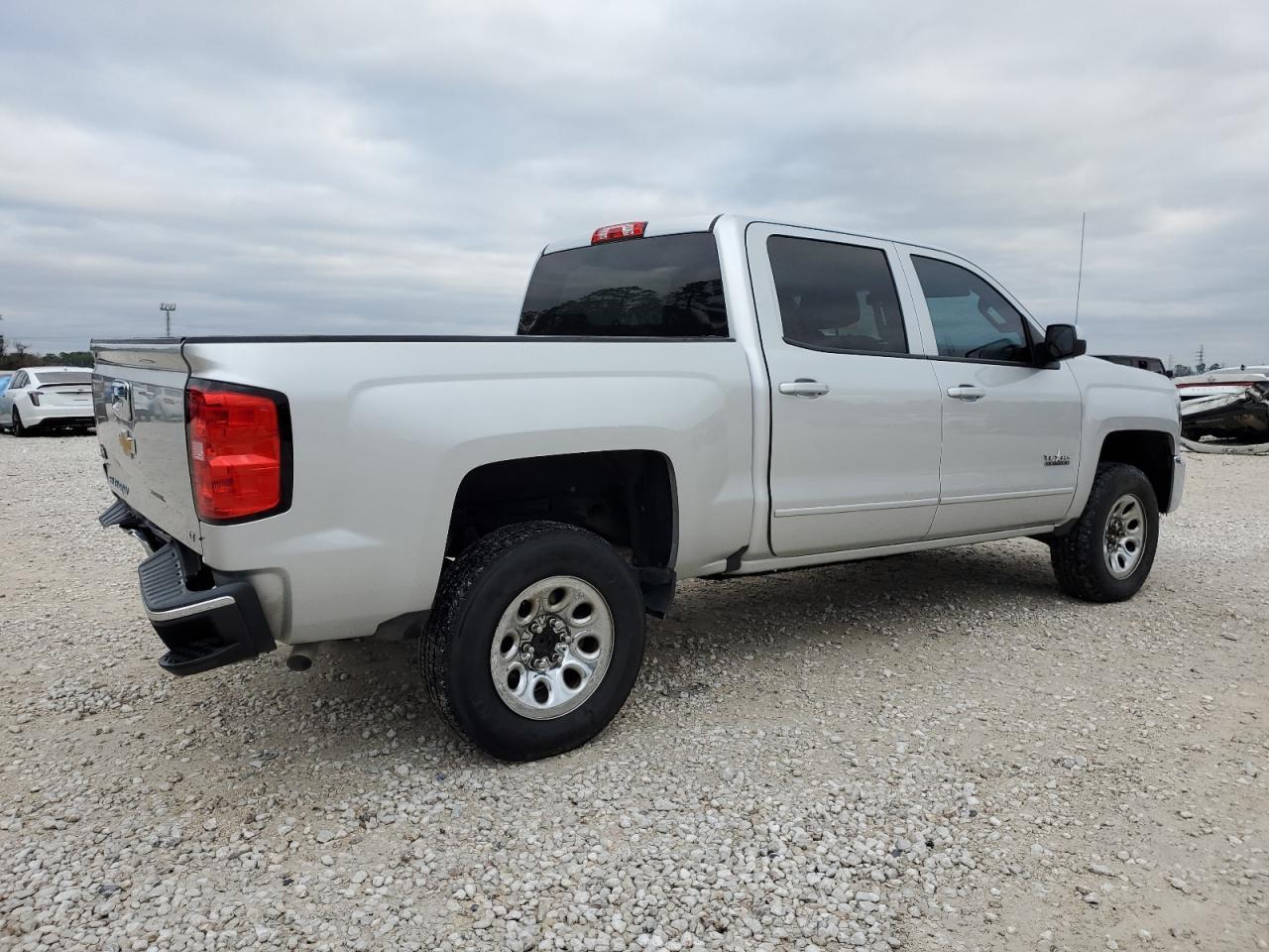 2018 CHEVROLET SILVERADO - Фото 3