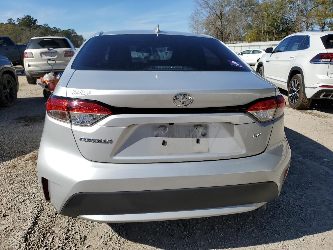 2022 TOYOTA COROLLA LE - Image 6