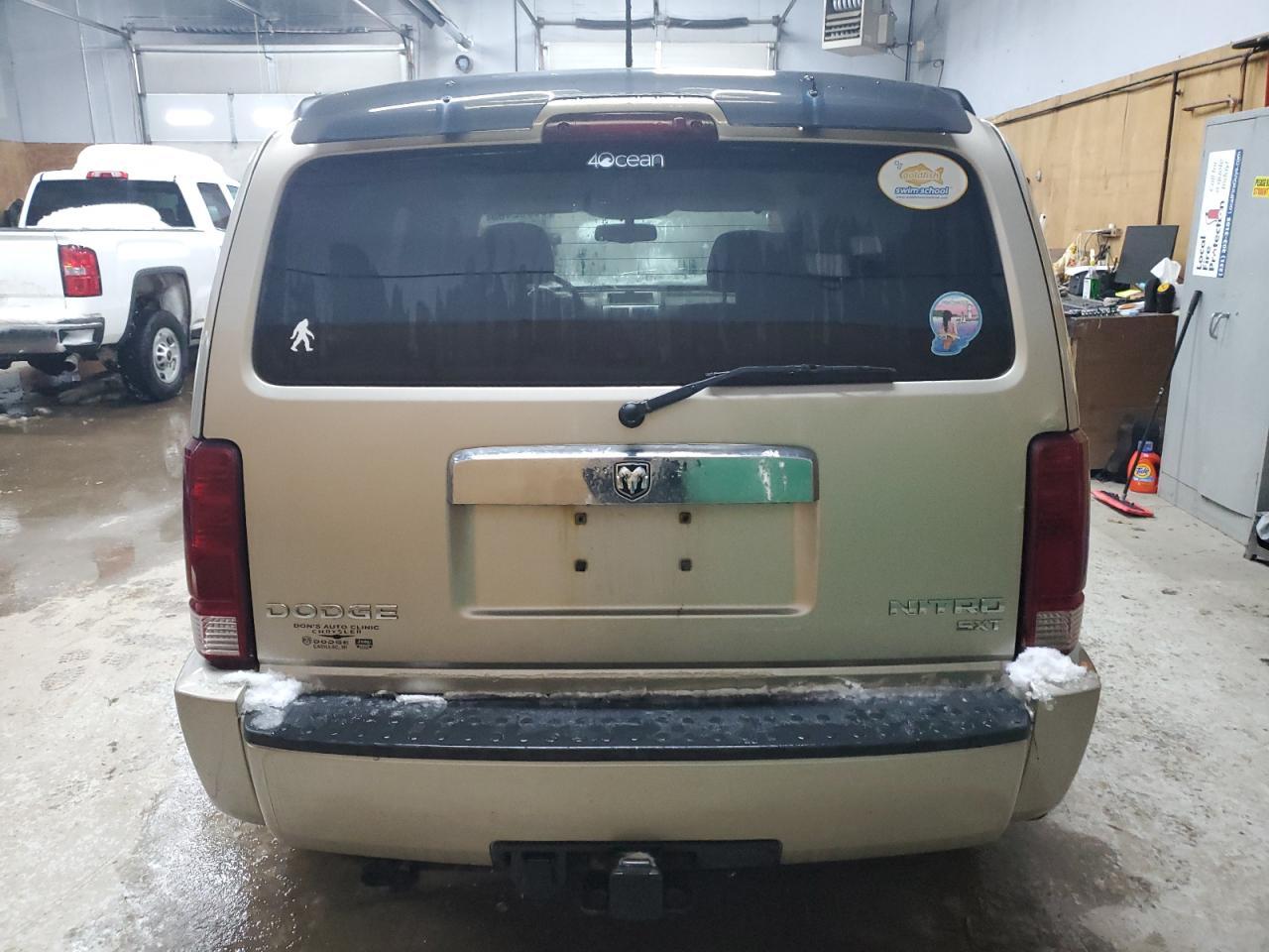 2010 DODGE NITRO SXT - Фото 6