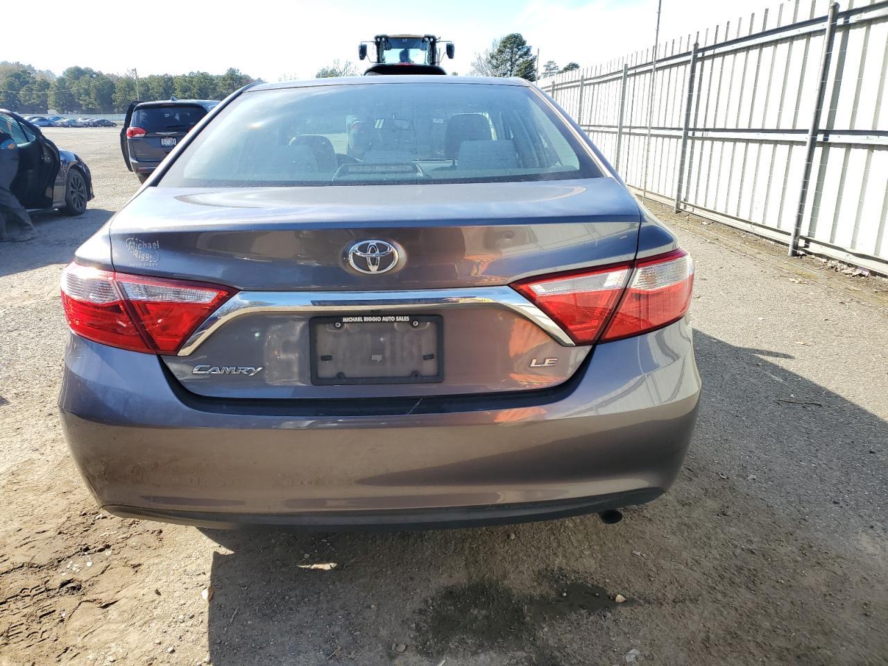 2016 TOYOTA CAMRY LE - Image 6