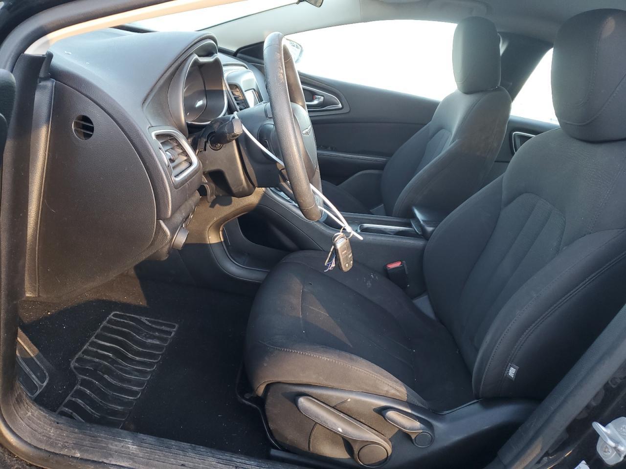 2015 CHRYSLER 200 LX - Фото 7