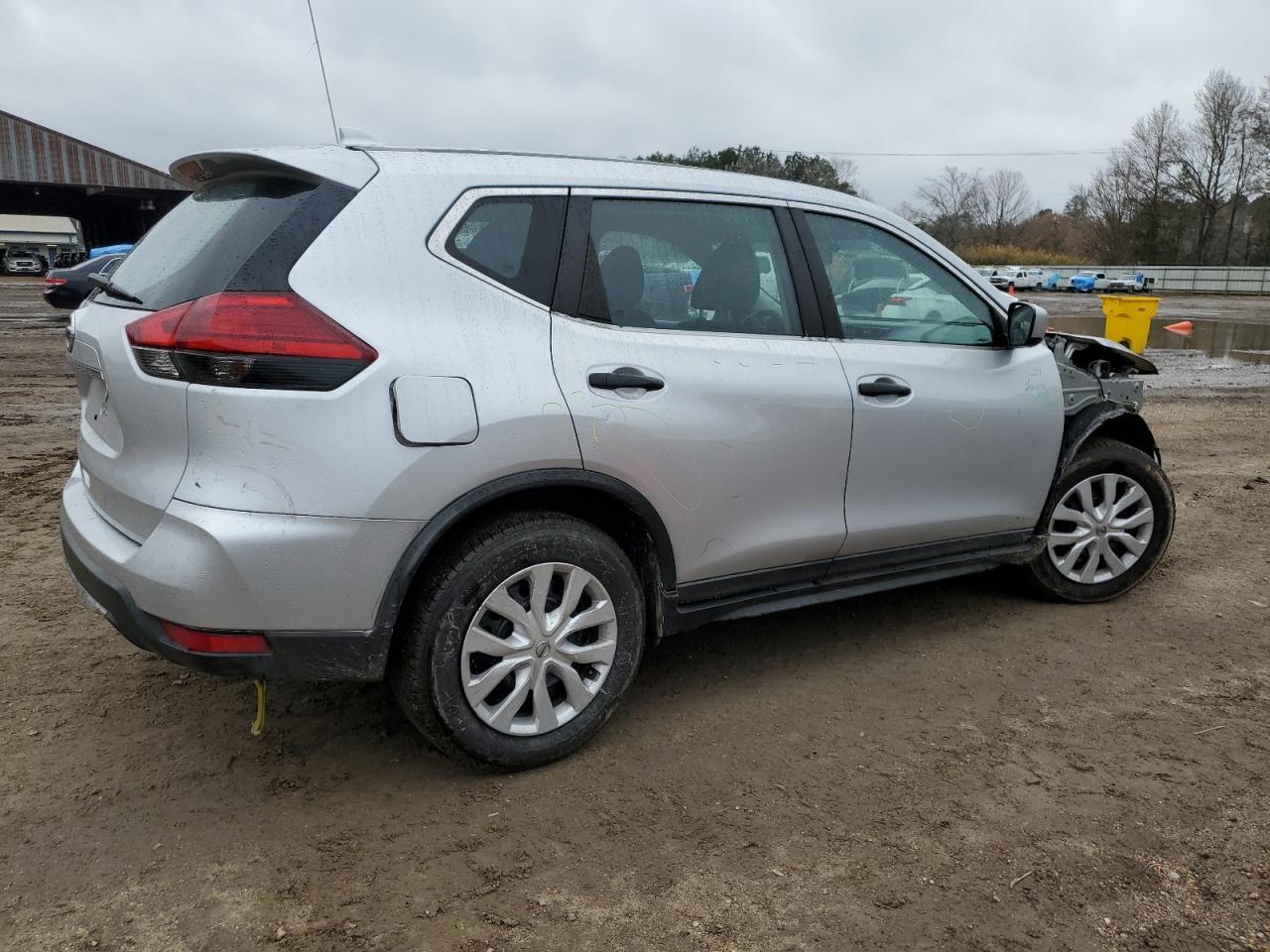 2017 NISSAN ROGUE S - Image 3