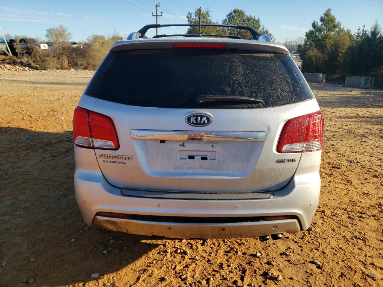 2012 KIA SORENTO SX - Image 6