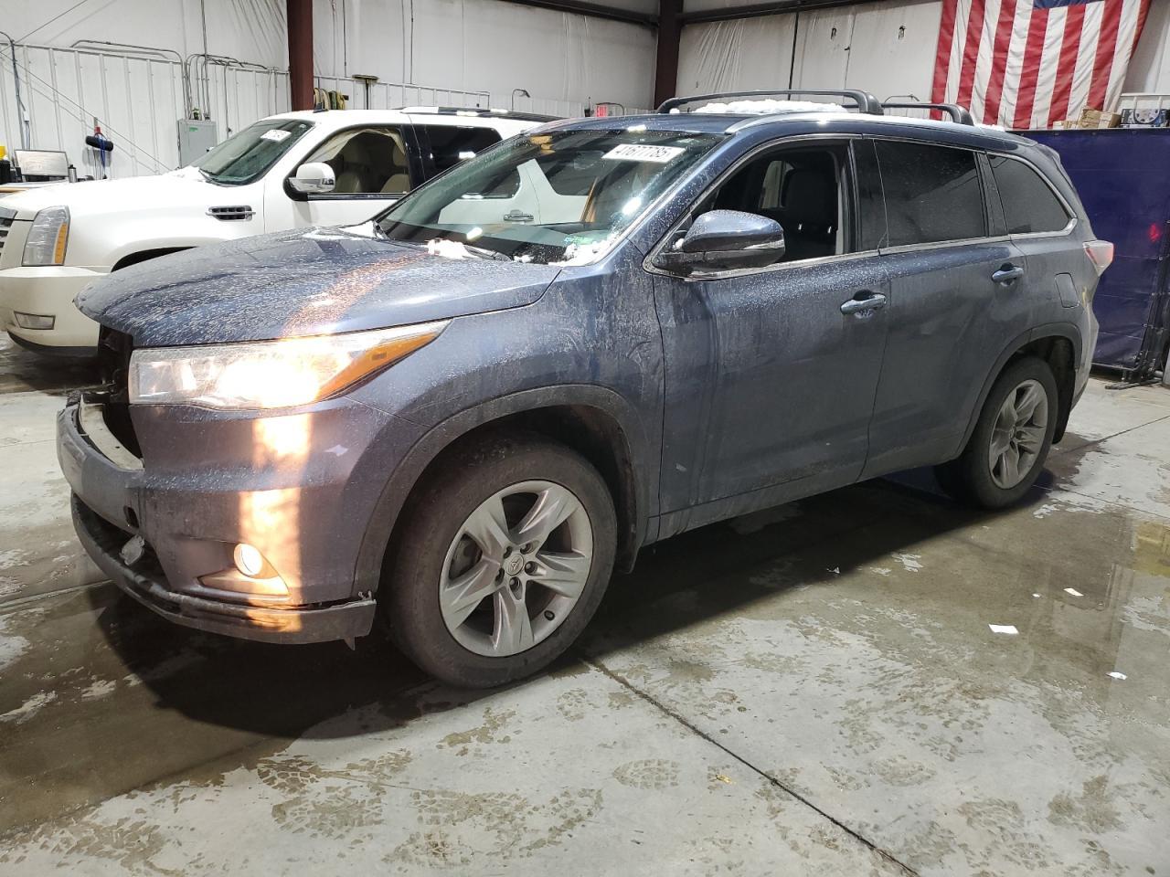2014 TOYOTA HIGHLANDER