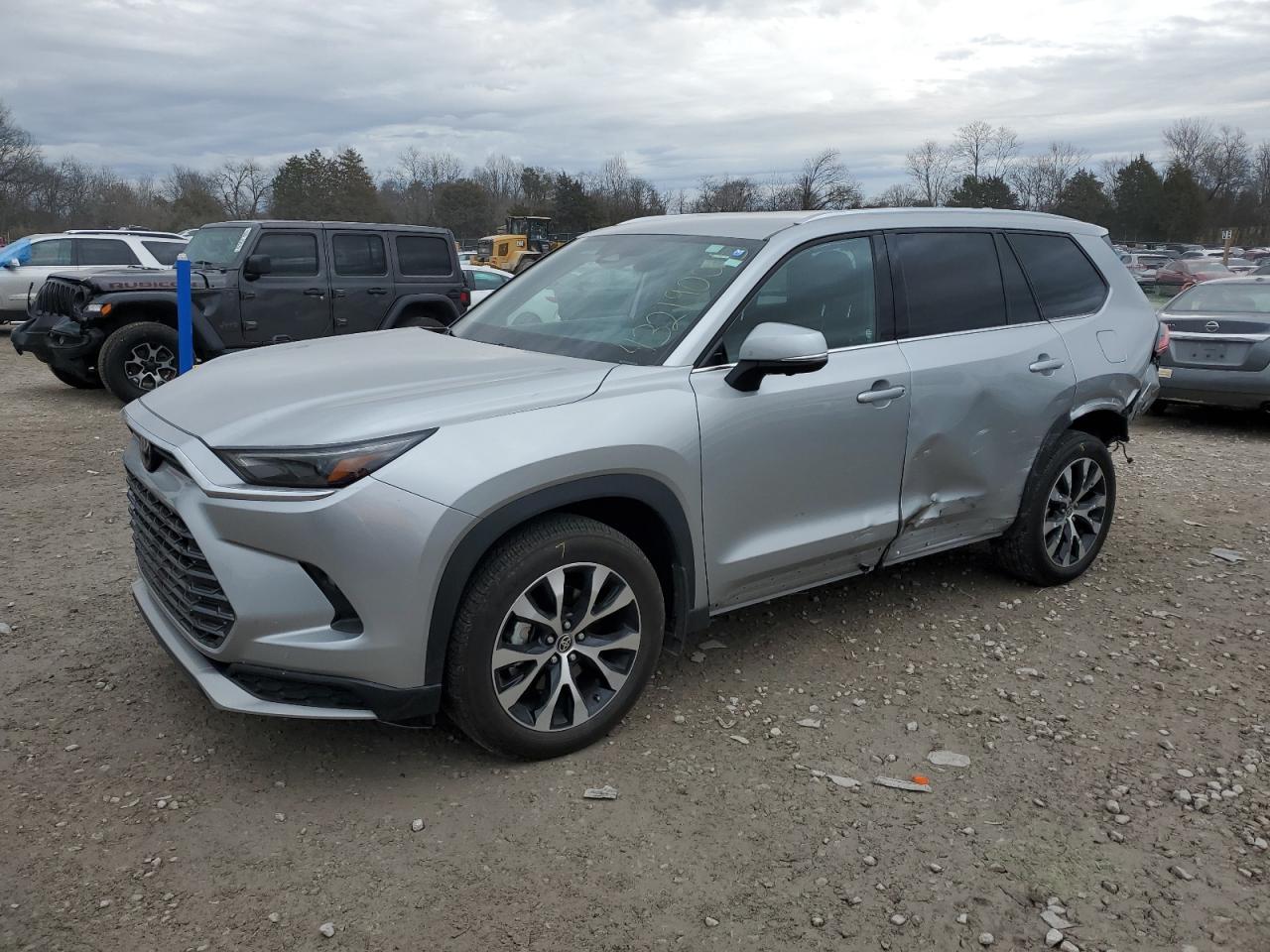 2024 TOYOTA GRAND HIGH