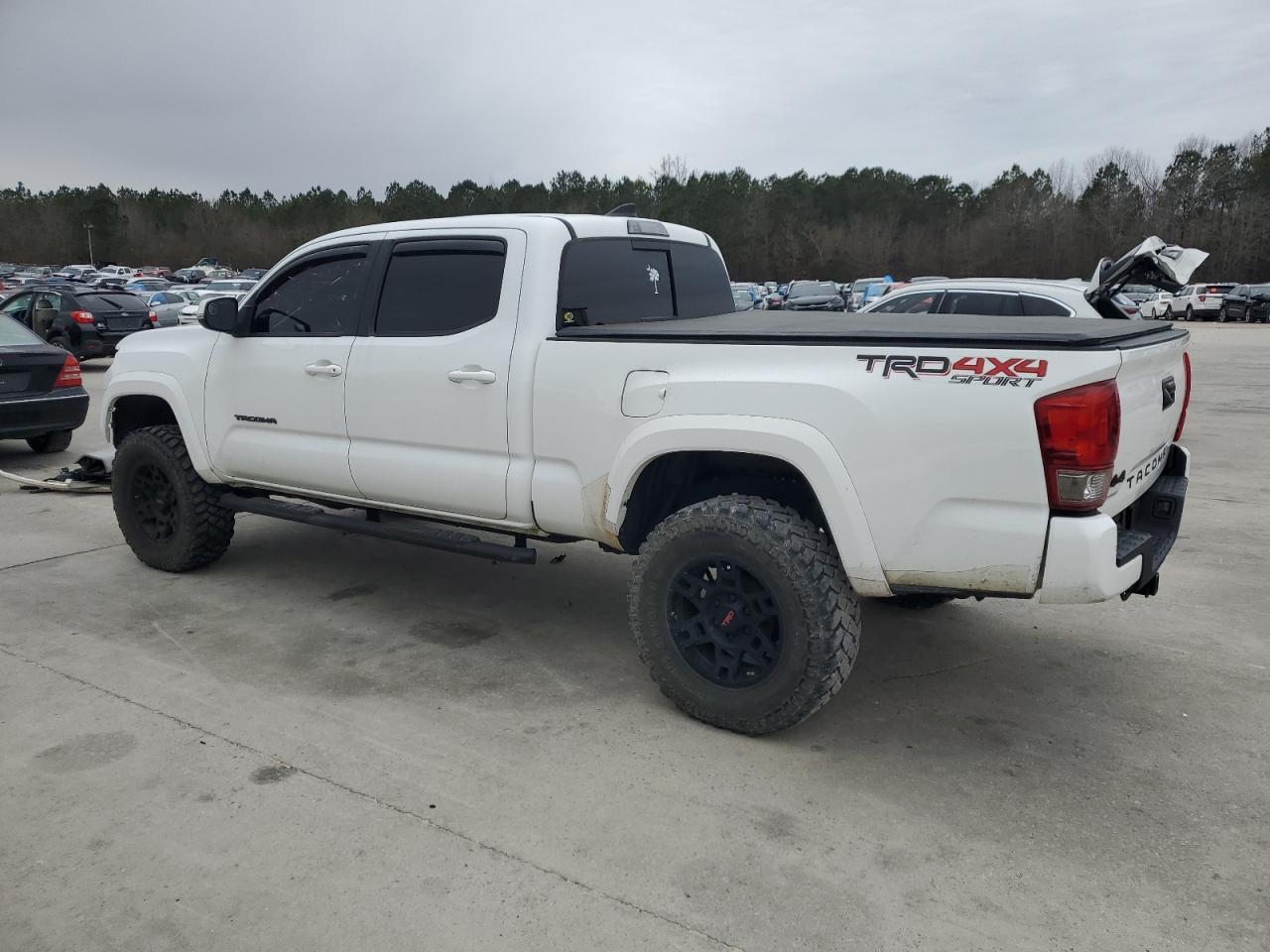 2017 TOYOTA TACOMA DOU - Фото 2
