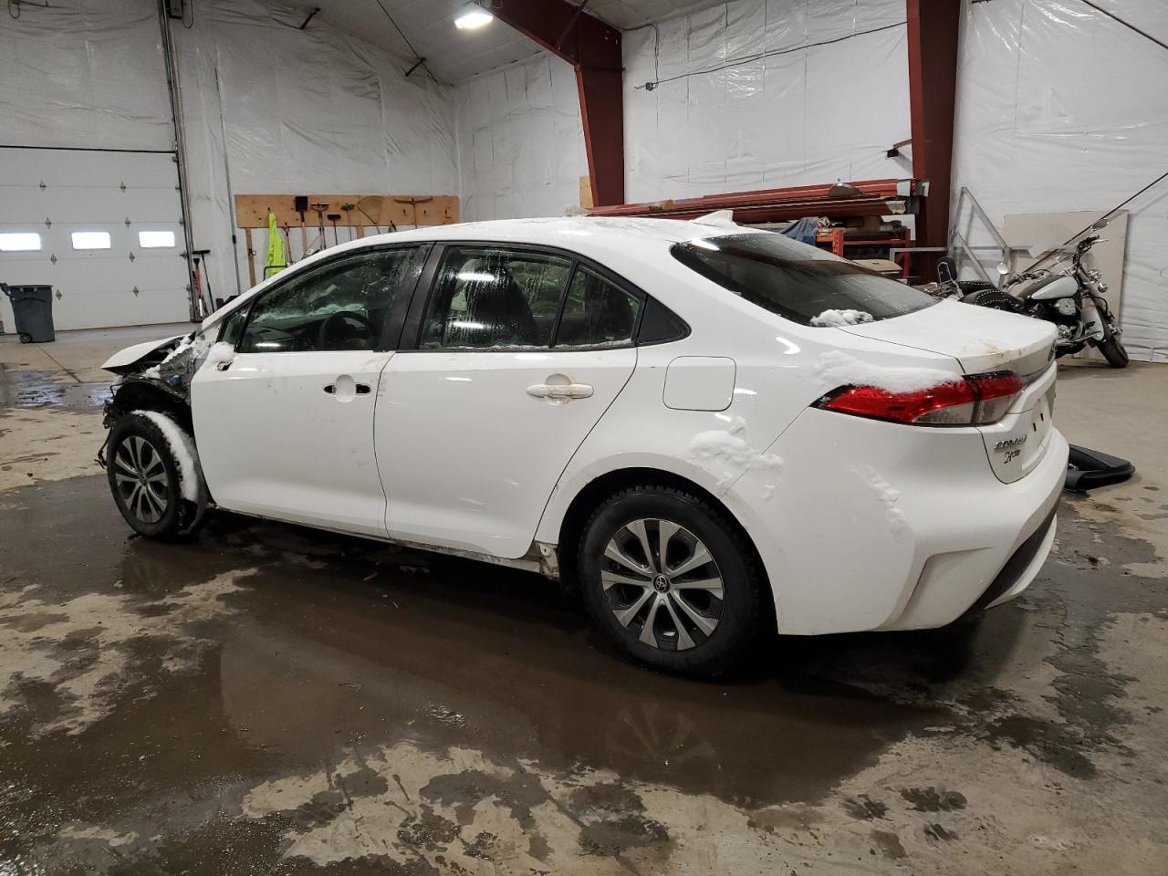 2020 TOYOTA COROLLA LE - Фото 2