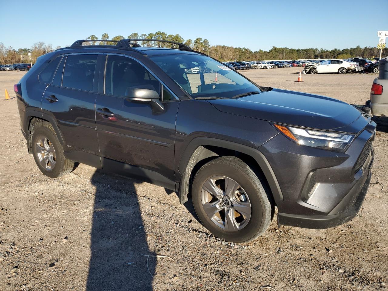 2023 TOYOTA RAV4 LE - Фото 4