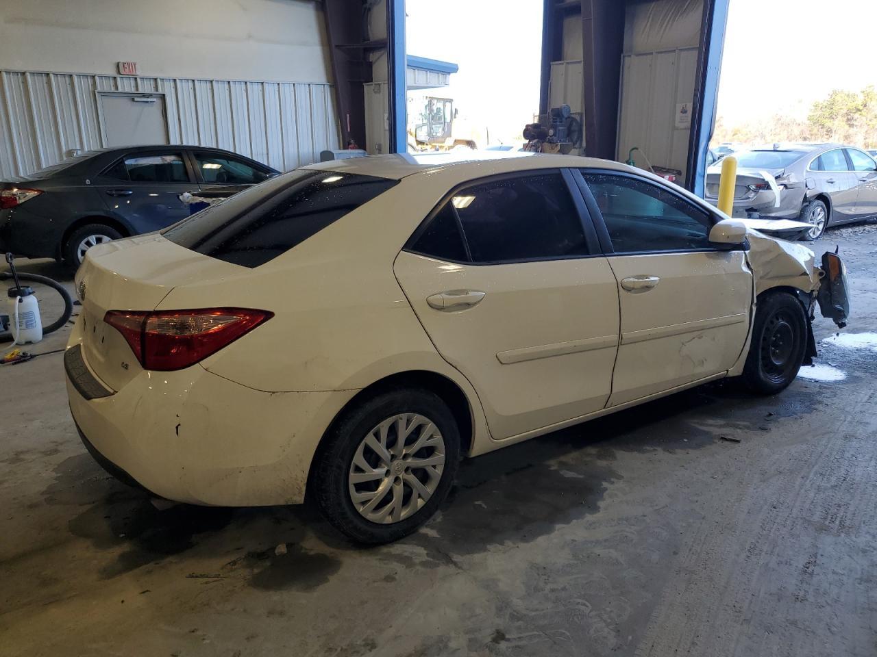 2019 TOYOTA COROLLA L - Image 3