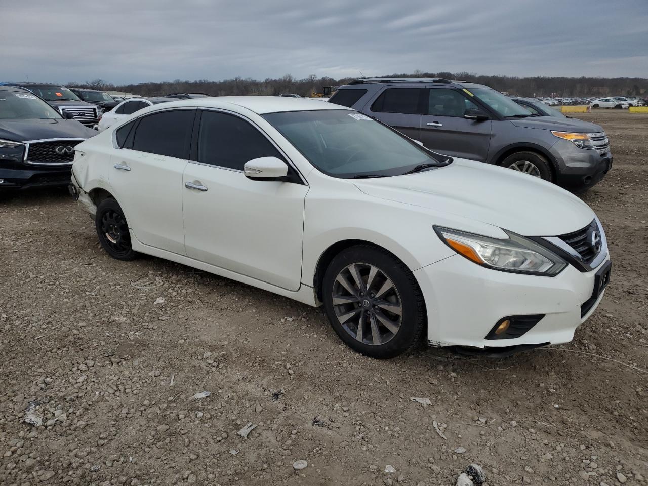 2017 NISSAN ALTIMA 2.5 - Фото 4