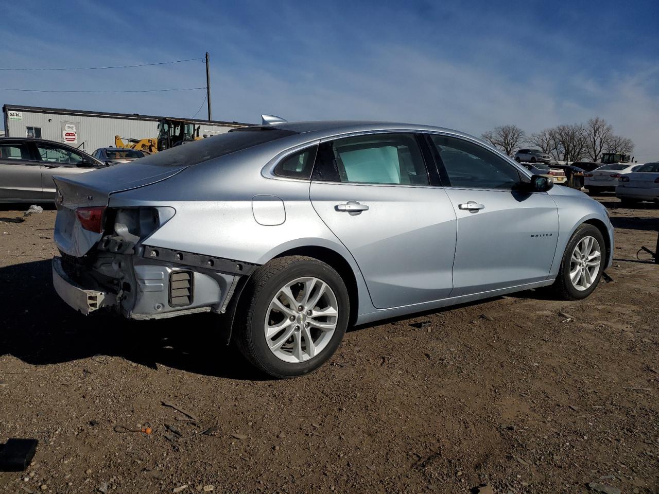 2017 CHEVROLET MALIBU LT - Image 3