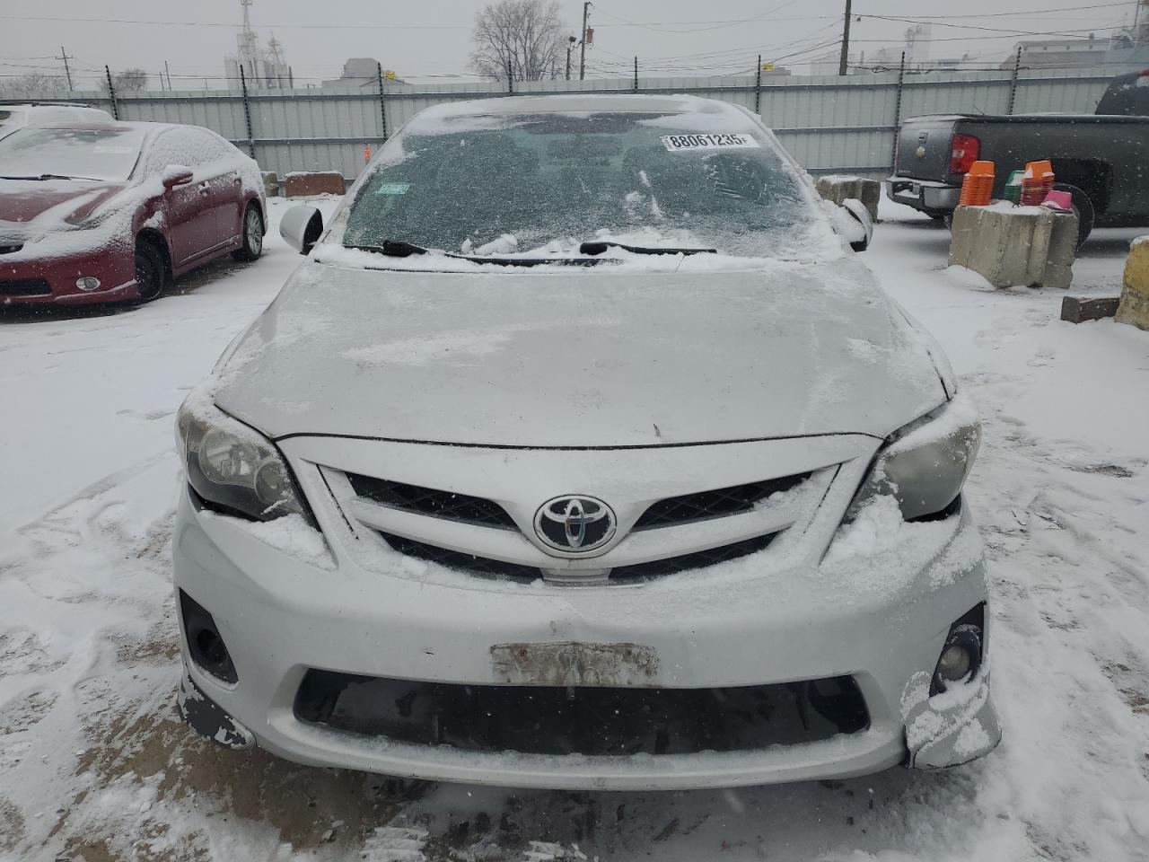 2013 TOYOTA COROLLA BA - Фото 5