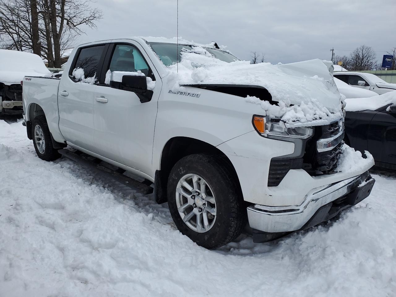 2023 CHEVROLET SILVERADO - Image 4