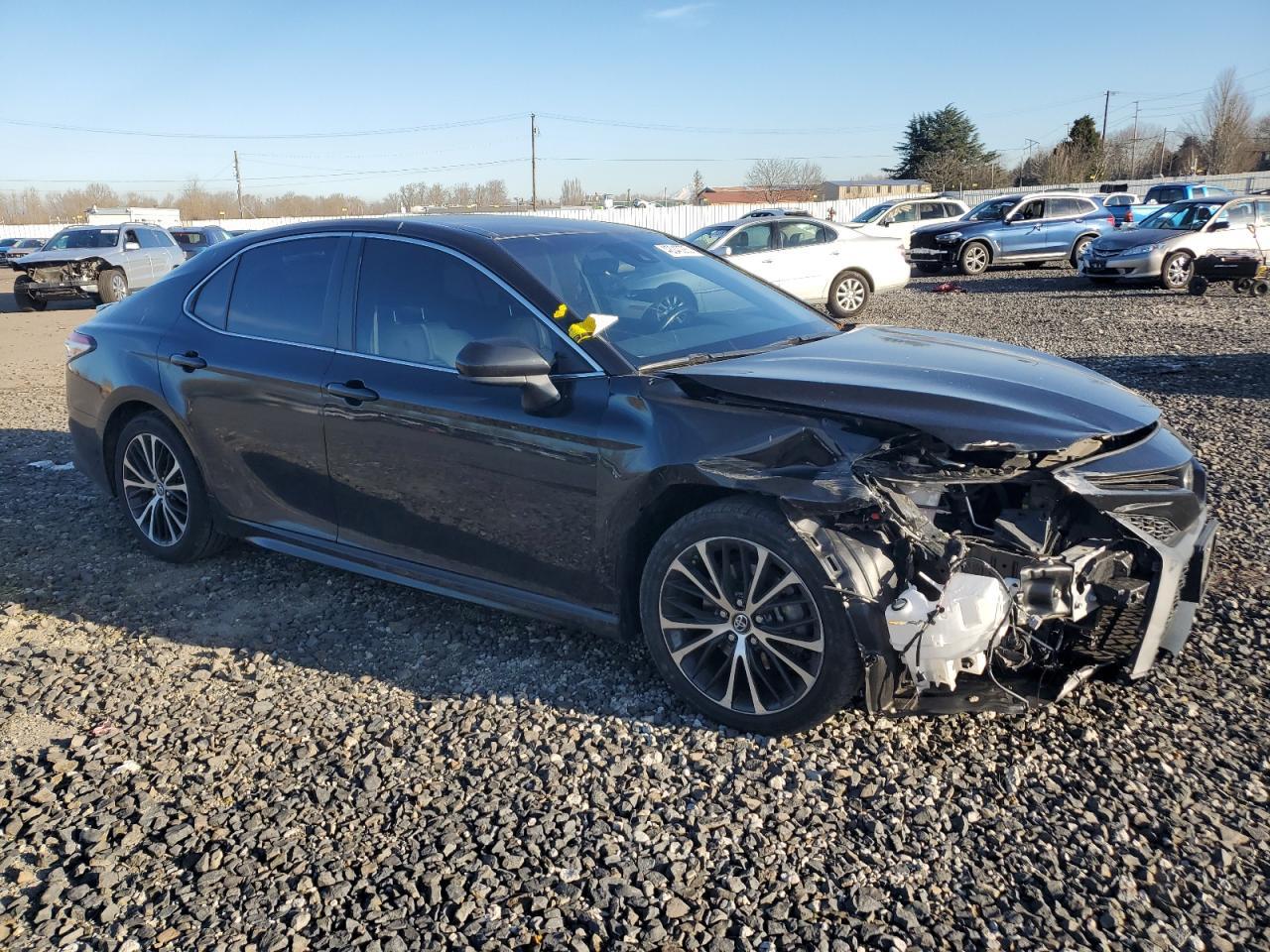 2018 TOYOTA CAMRY L - Фото 4