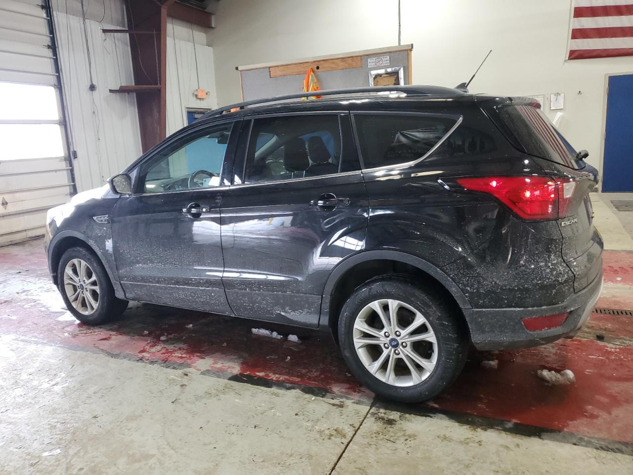 2019 FORD ESCAPE SEL - Image 2