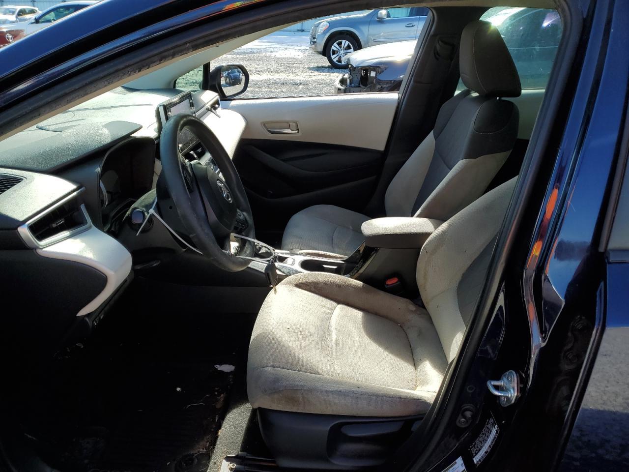 2020 TOYOTA COROLLA LE - Фото 7
