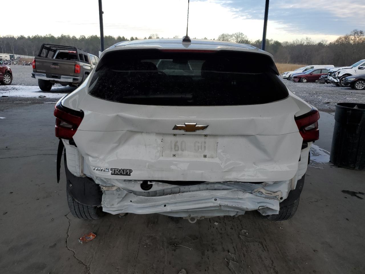 2024 CHEVROLET TRAX LS - Image 6