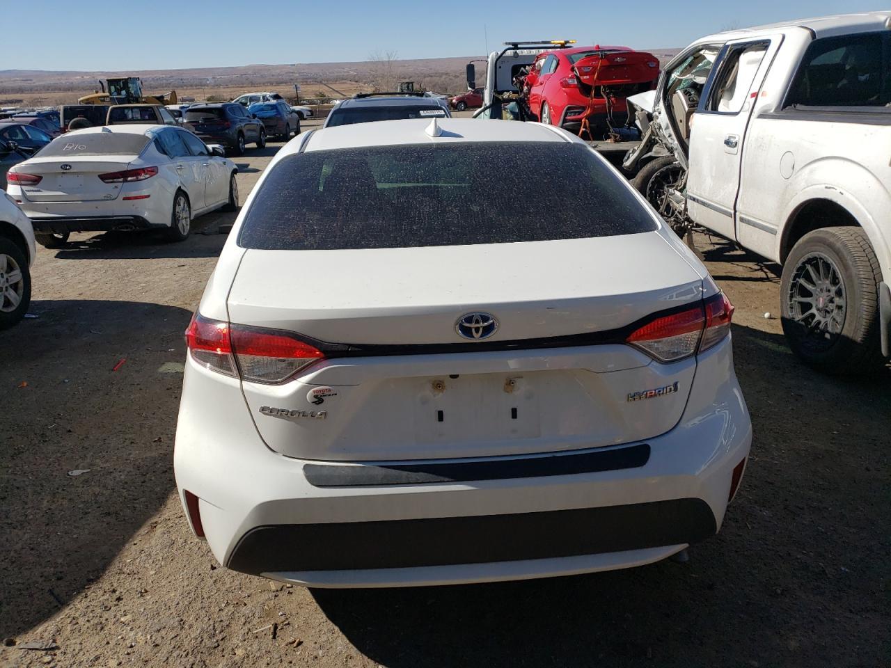 2021 TOYOTA COROLLA LE - Image 6