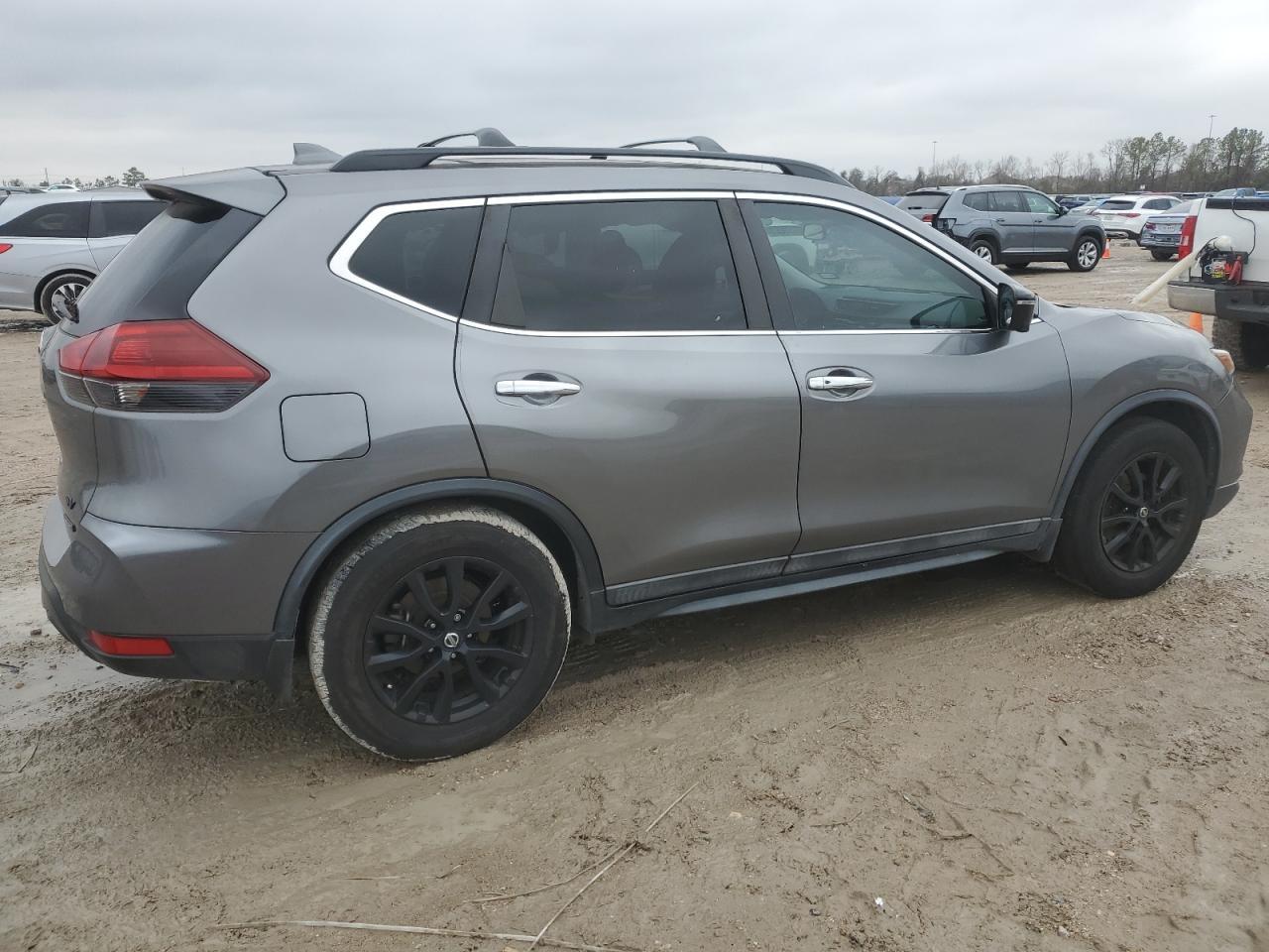 2018 NISSAN ROGUE S - Image 3