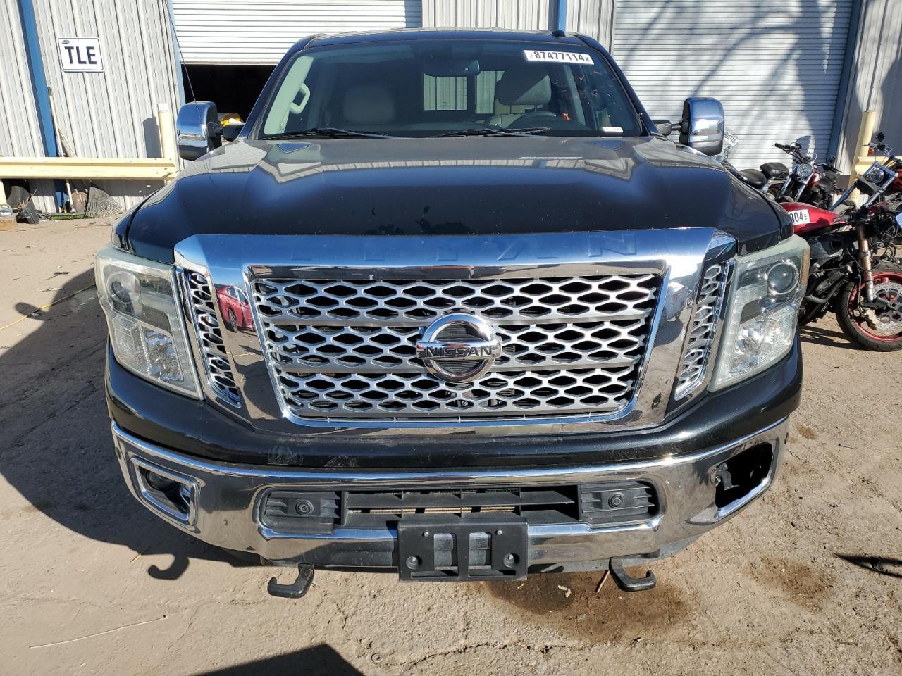 2017 NISSAN TITAN XD S - Фото 5
