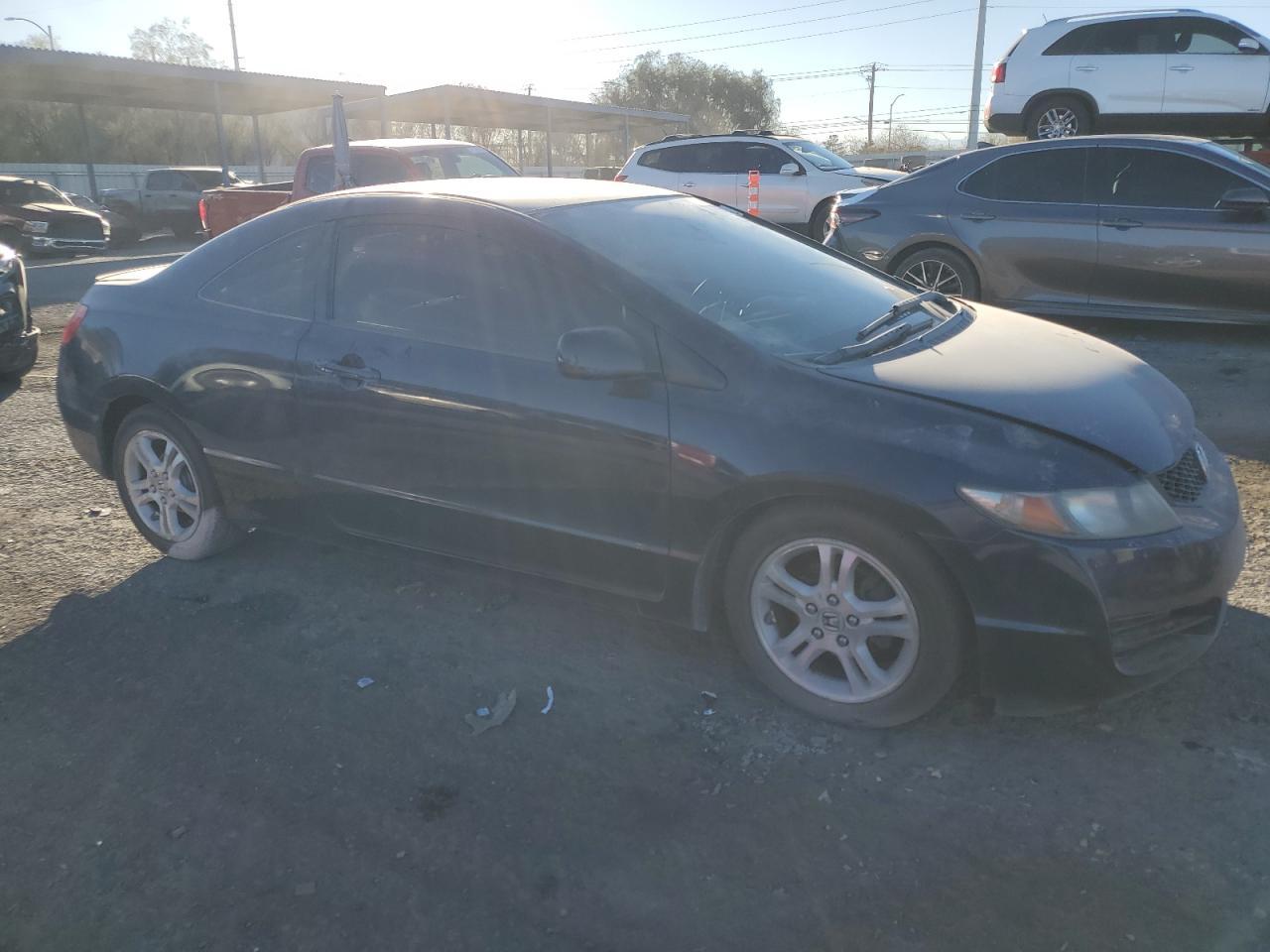 2011 HONDA CIVIC LX - Image 4