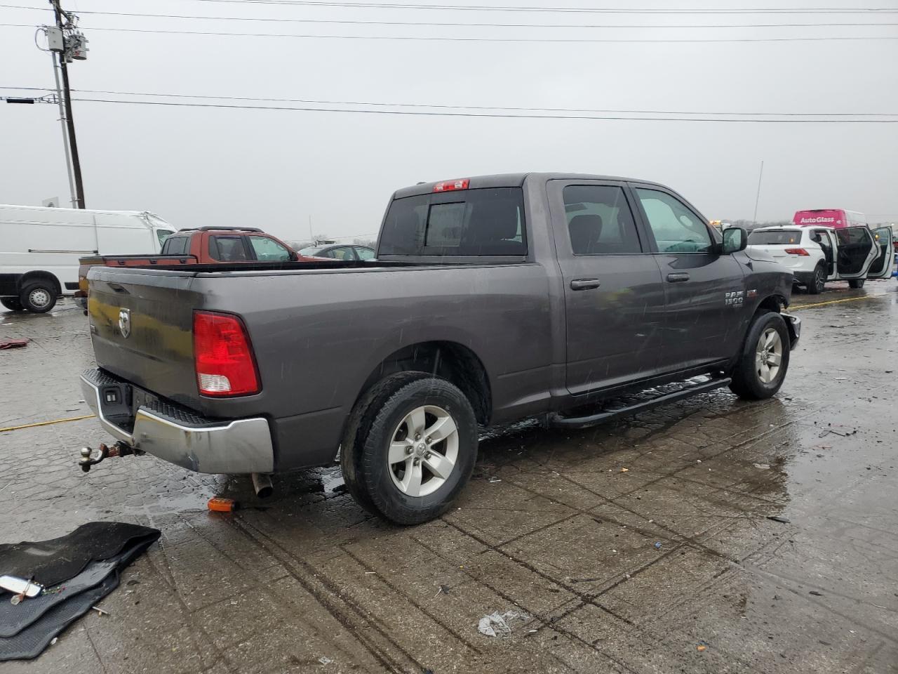 2019 RAM 1500 CLASS - Фото 3