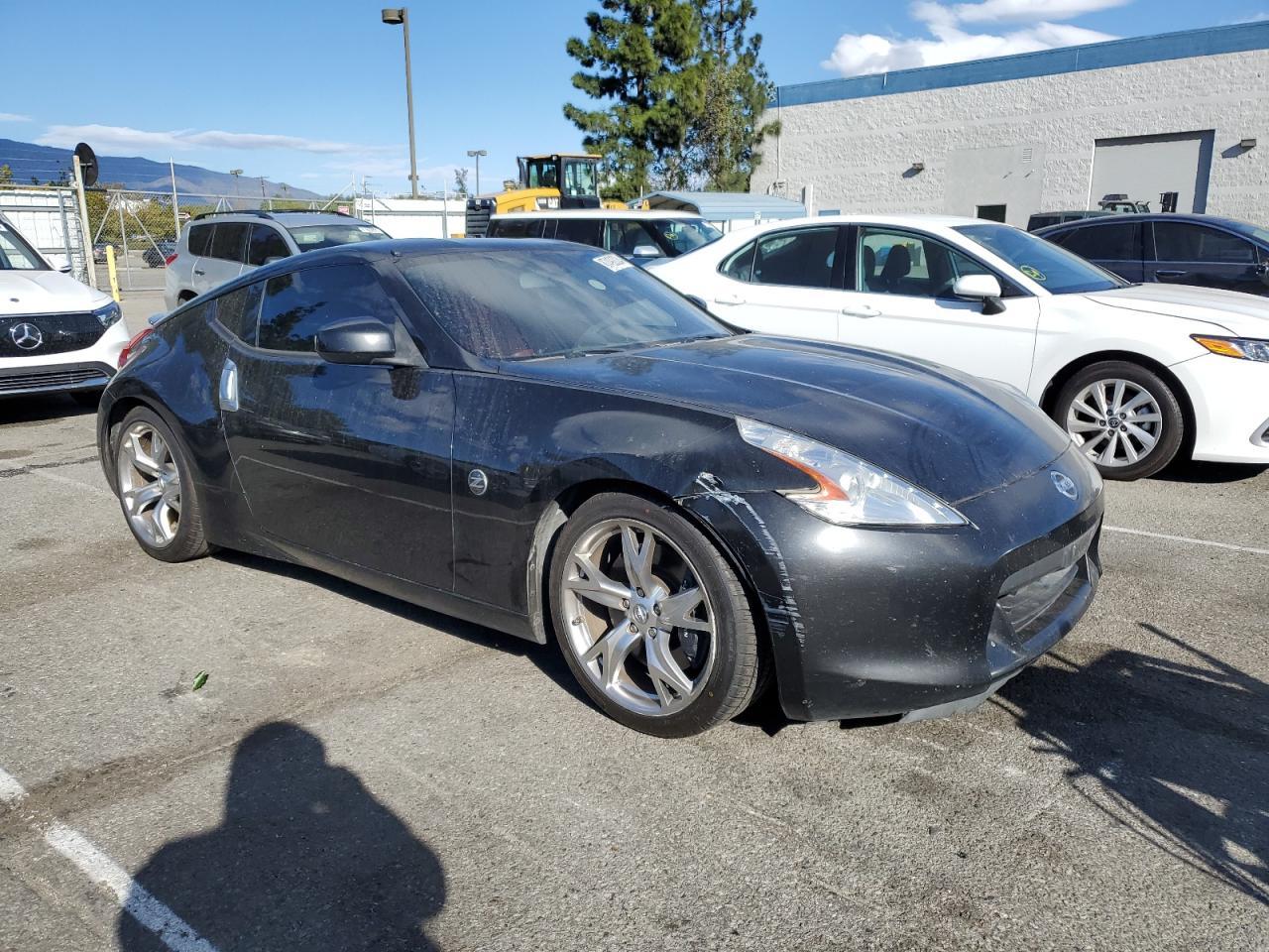2010 NISSAN 370Z - Фото 4
