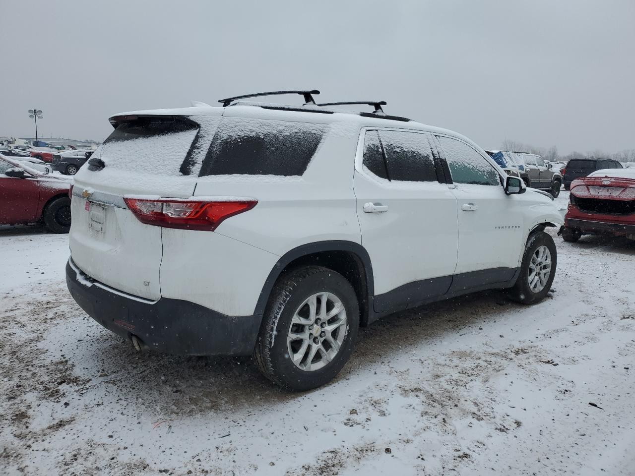 2021 CHEVROLET TRAVERSE L - Фото 3