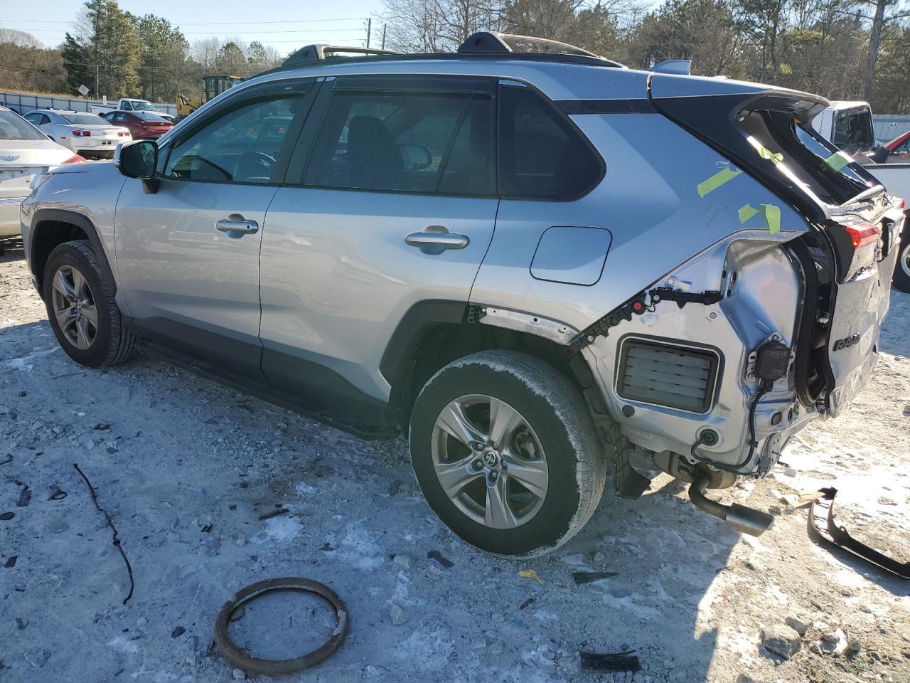 2022 TOYOTA RAV4 XLE - Фото 2