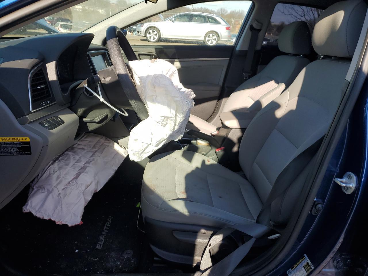 2017 HYUNDAI ELANTRA SE - Image 7