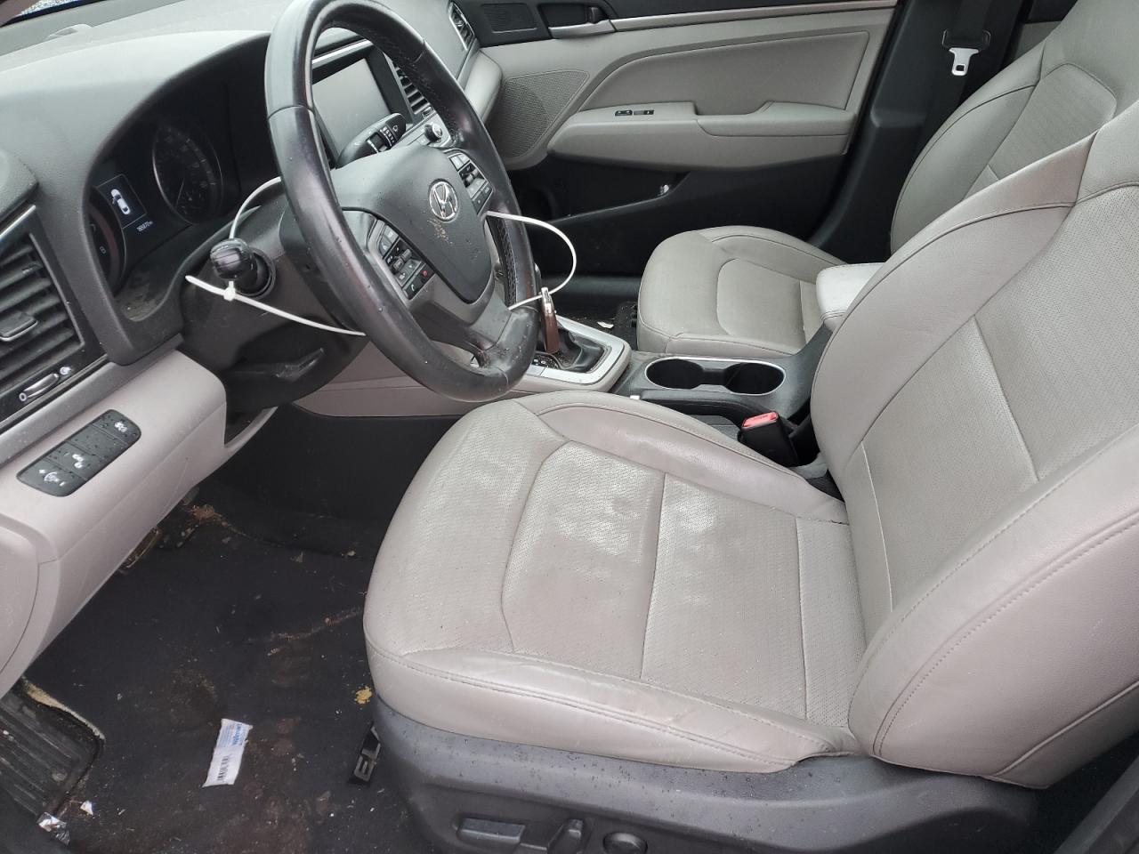 2017 HYUNDAI ELANTRA SE - Фото 7