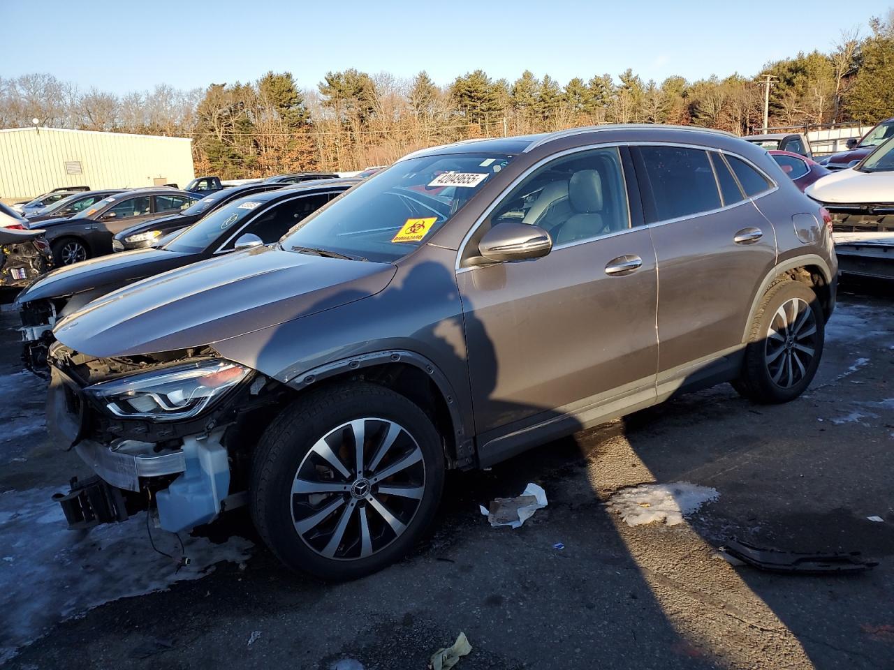 2021 MERCEDES-BENZ GLA 250 4M