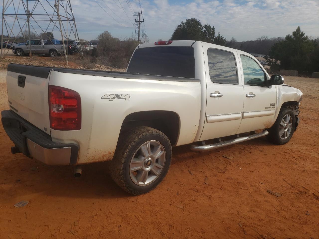 2013 CHEVROLET SILVERADO - Фото 3