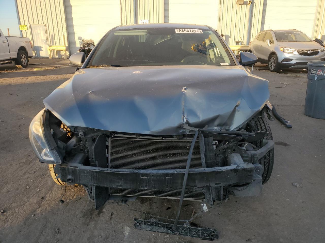 2018 HYUNDAI ELANTRA SE - Фото 5