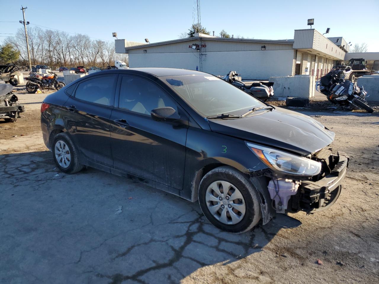 2017 HYUNDAI ACCENT SE - Image 4