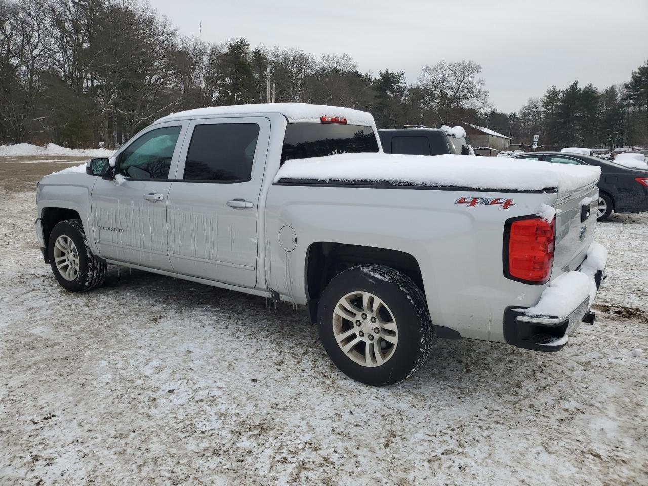 2017 CHEVROLET SILVERADO - Image 2