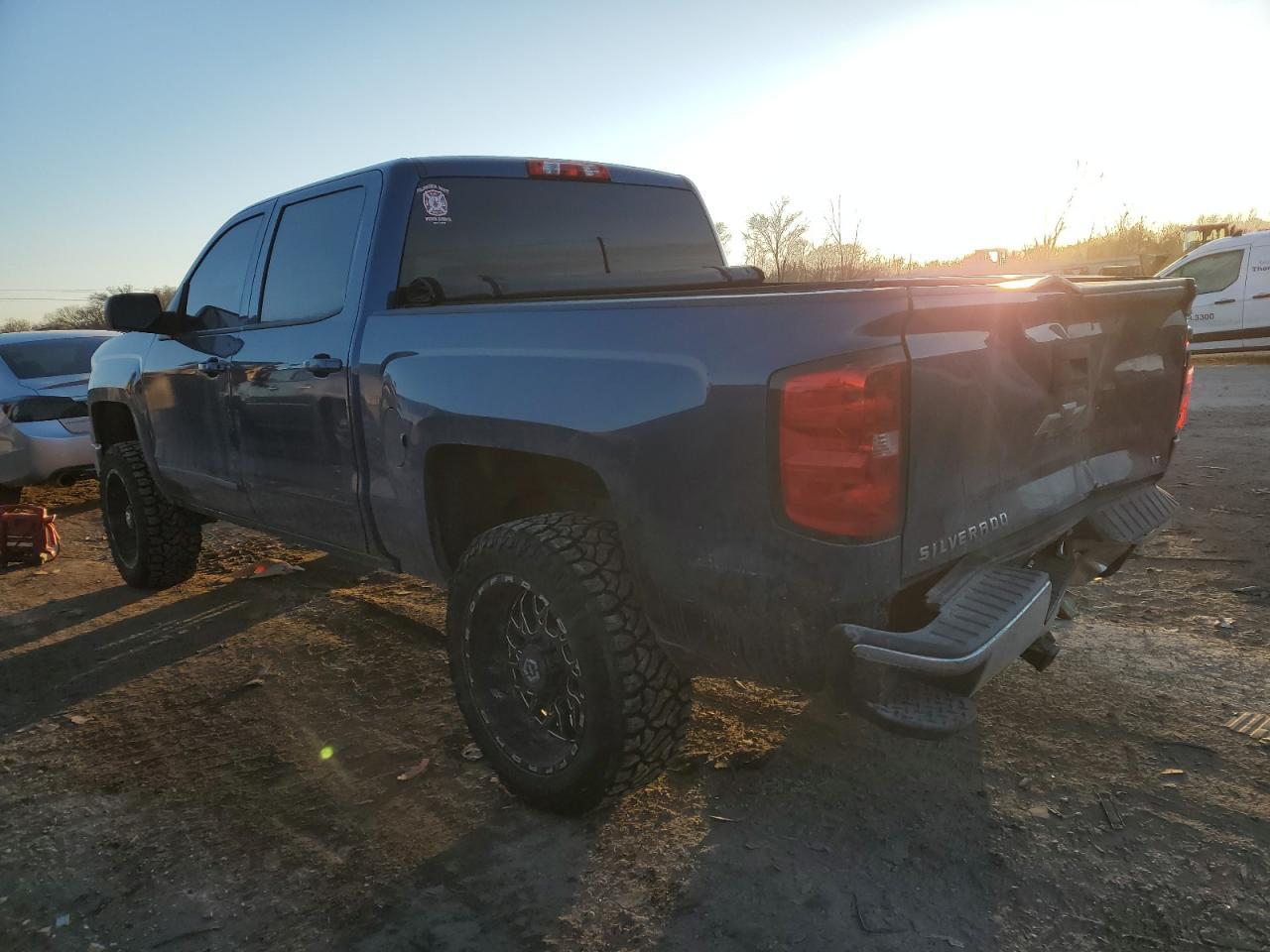 2015 CHEVROLET SILVERADO - Фото 2
