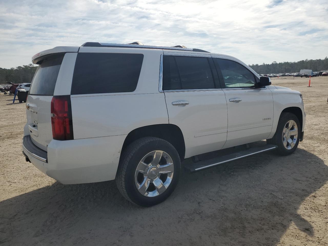 2017 CHEVROLET TAHOE K150 - Image 3