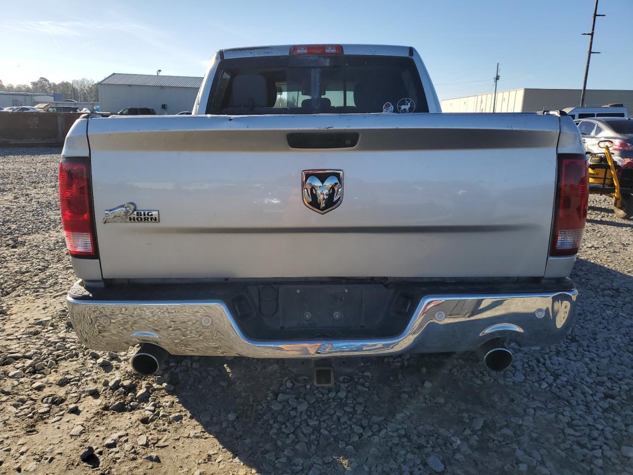 2017 RAM 1500 SLT - Image 6