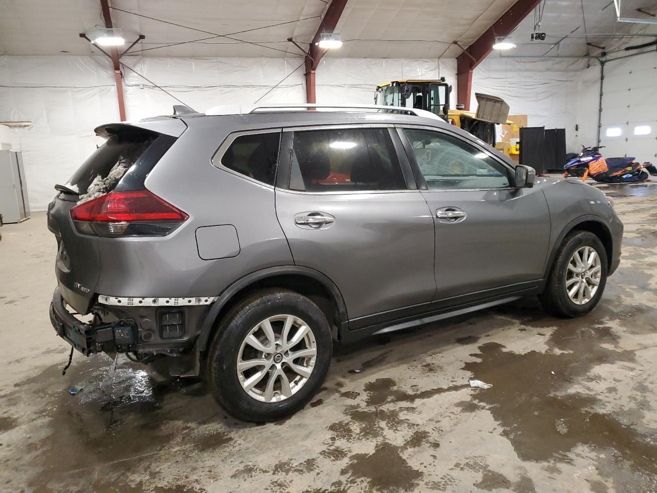 2018 NISSAN ROGUE S - Фото 3