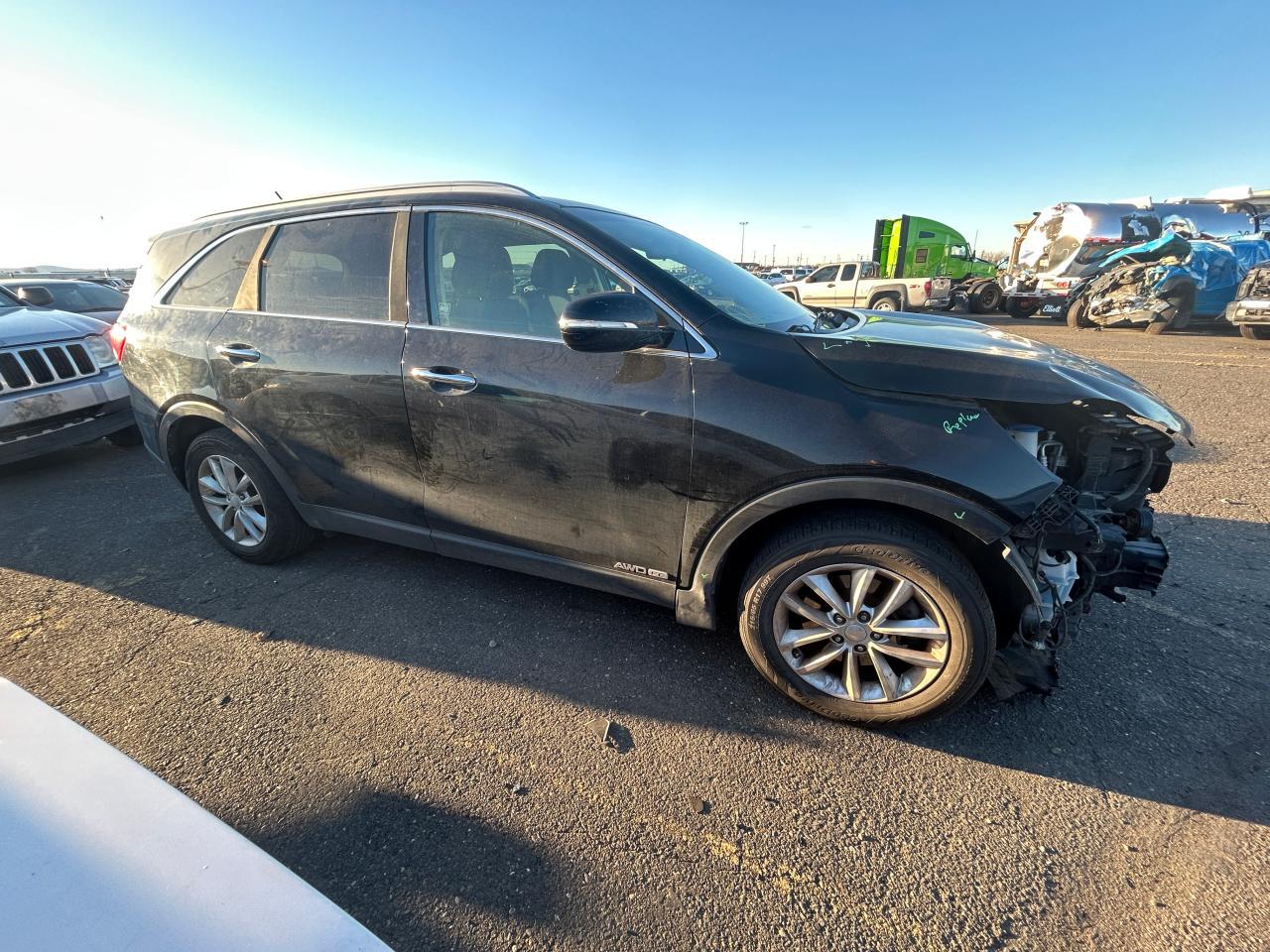 2016 KIA SORENTO LX - Image 4
