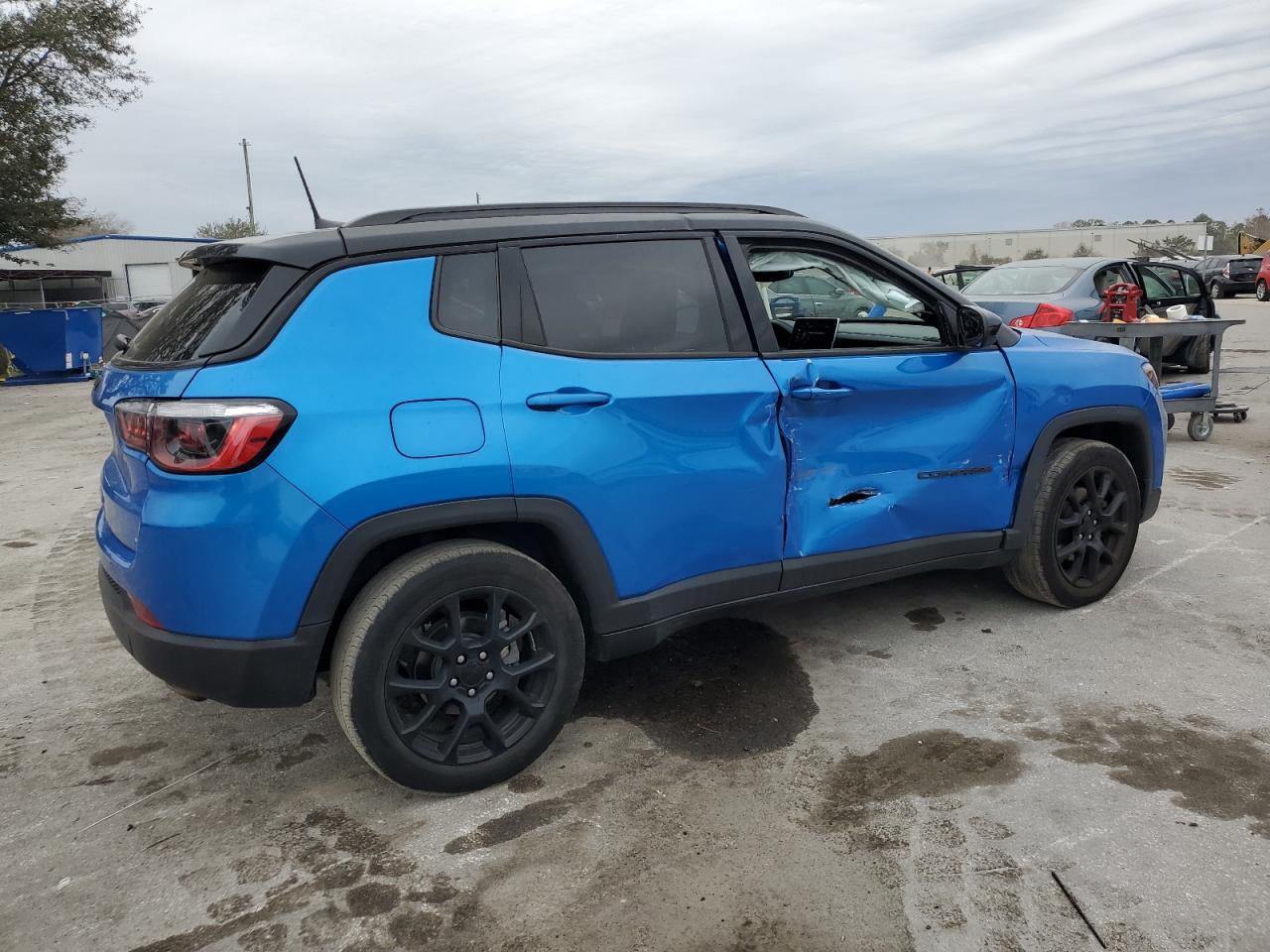 2022 JEEP COMPASS LA - Image 3