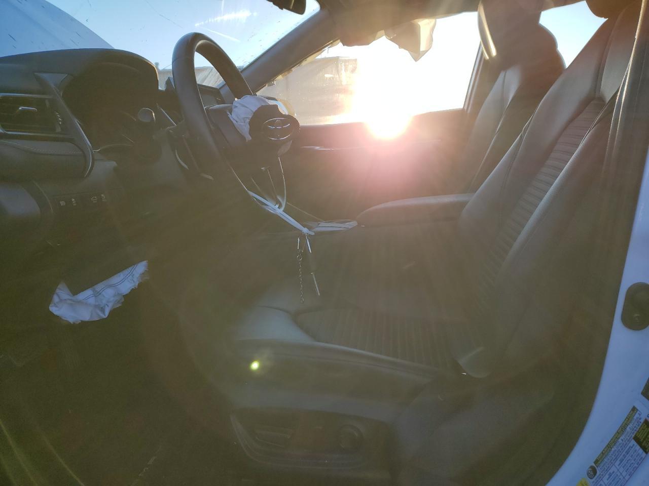 2021 TOYOTA CAMRY SE - Image 7
