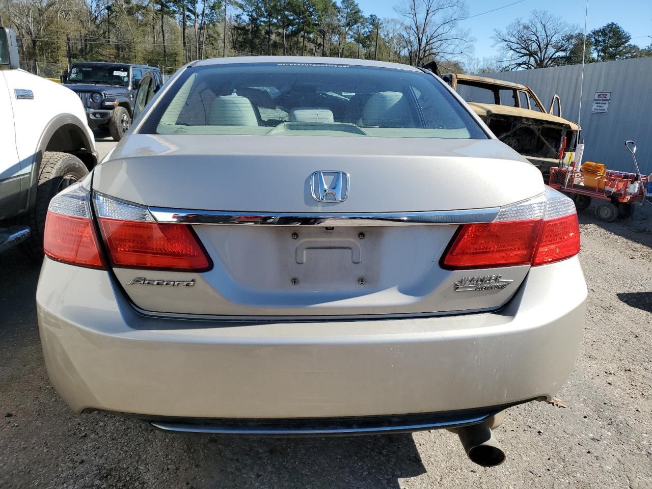 2014 HONDA ACCORD LX - Фото 6