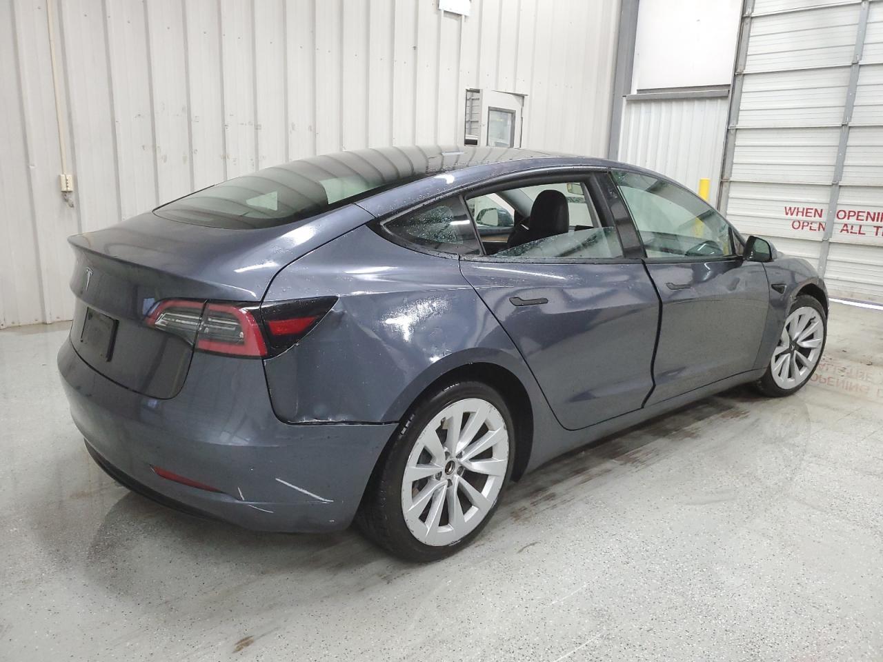 2022 TESLA MODEL 3 - Image 3