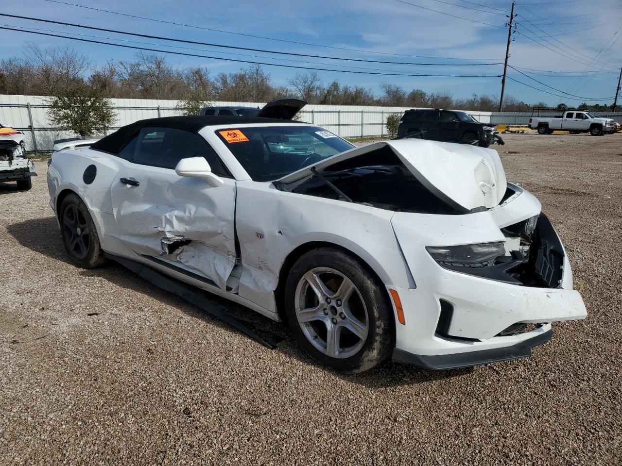 2019 CHEVROLET CAMARO LS - Image 4